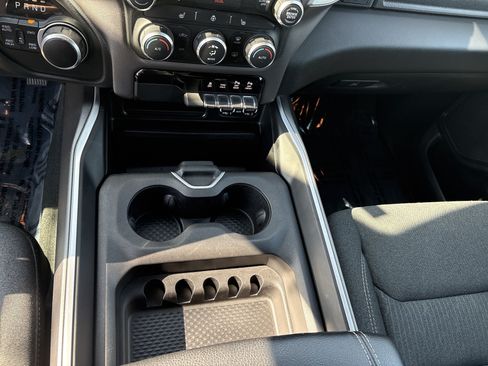 Used 2020 RAM 1500 Big Horn AWD/4WD image 20