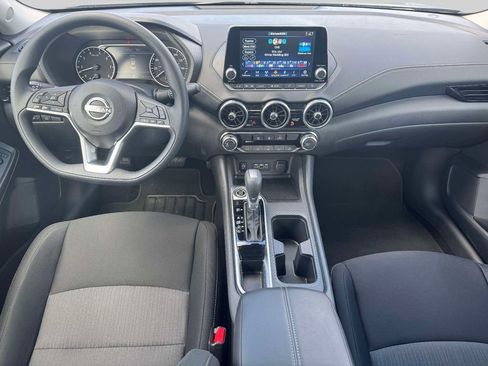 Used 2025 Nissan Sentra SV FWD image 12
