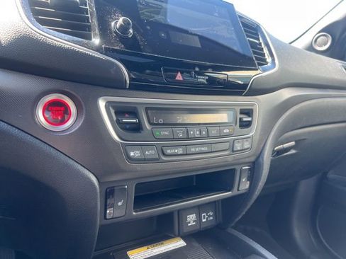 Used 2023 Honda Passport TrailSport image 21