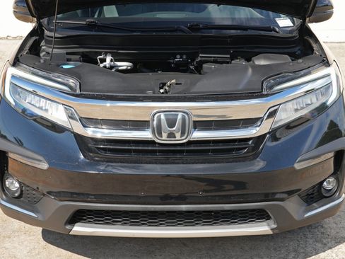 Used 2022 Honda Pilot Touring image 7