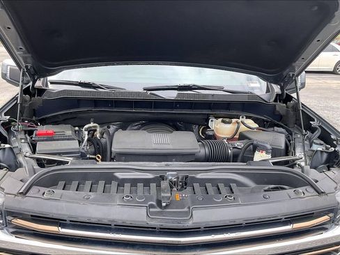 Used 2019 Chevrolet Silverado 1500 High Country w/ Technology Package AWD/4WD image 31