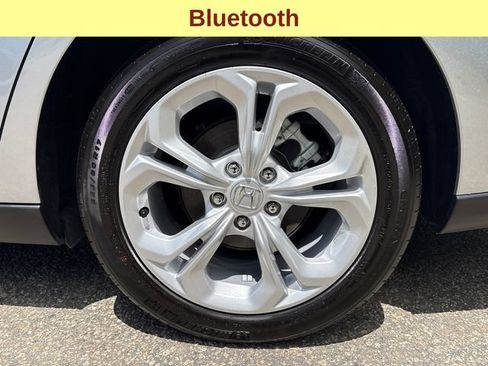 Used 2025 Honda Accord LX image 9