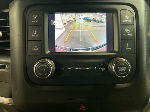 Used 2022 RAM 1500 Big Horn w/ Protection Group AWD/4WD image 5