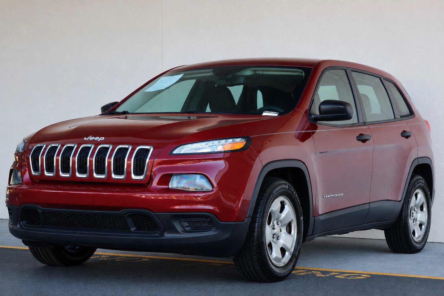 Used 2014 Jeep Cherokee Sport FWD image 5