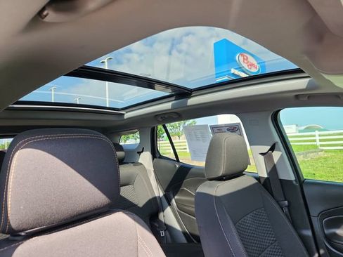 Used 2019 GMC Terrain SLE w/ Driver Convenience Package FWD image 27