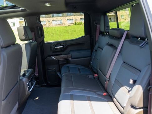 Used 2022 GMC Sierra 1500 Denali w/ Denali Premium Package AWD/4WD image 29
