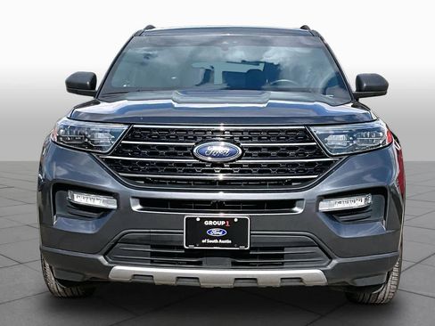 Used 2020 Ford Explorer XLT w/ Equipment Group 202A image 7