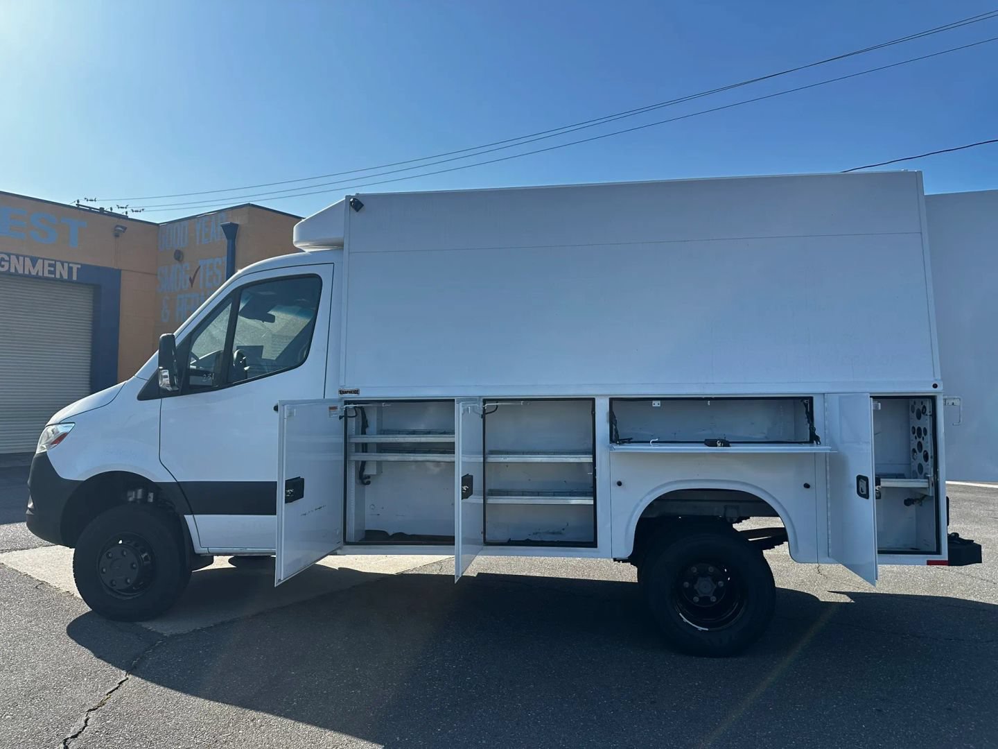 Used 2023 Mercedes-Benz Sprinter 3500 w/ Acoustic Package image 21