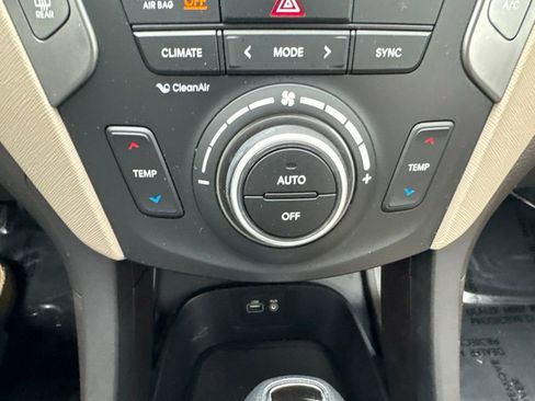 Used 2018 Hyundai Santa Fe Sport w/ 2.4L Value Package 02 FWD image 21