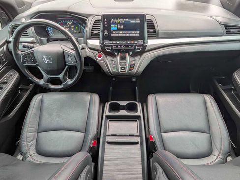 Certified 2024 Honda Odyssey Sport image 22