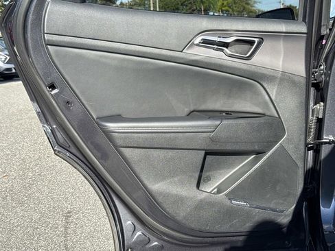 Used 2023 Kia Sportage SX image 13