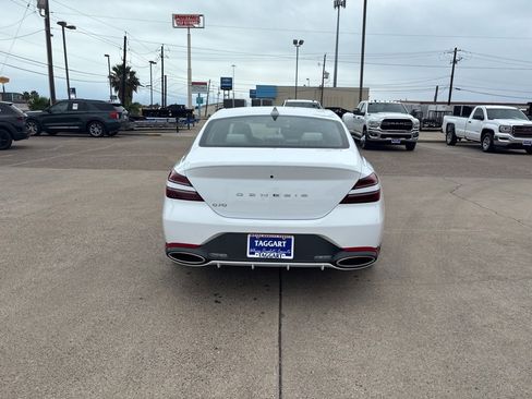 Used 2025 Genesis G70 2.5T image 5