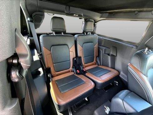 Used 2022 Ford Bronco Outer Banks AWD/4WD image 27