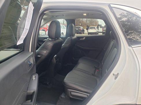 Used 2025 Ford Escape Platinum w/ Premium Technology Package image 11