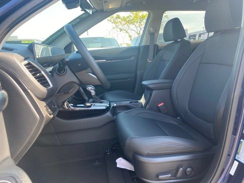 Certified 2024 Kia Seltos EX FWD image 9