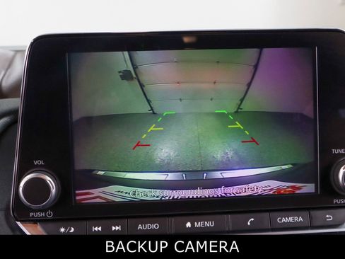 Used 2023 Nissan Rogue SV image 16