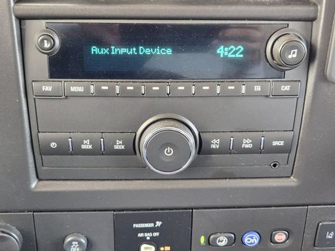 Used 2024 Chevrolet Express 3500 w/ Power Convenience Package RWD image 14