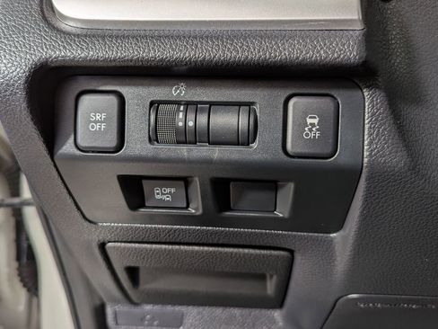 Used 2016 Subaru Crosstrek 2.0i Premium image 39