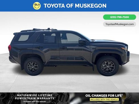 New 2026 Toyota 4Runner SR5 AWD/4WD image 8