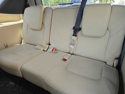 Certified 2024 INFINITI QX80 Sensory w/ All-Season Package AWD/4WD image 10