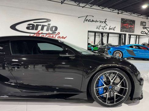 Used 2022 Bugatti Chiron Pur Sport image 39