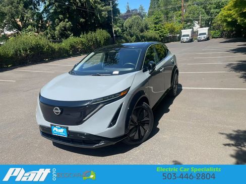 Used 2023 Nissan Ariya FWD image 2
