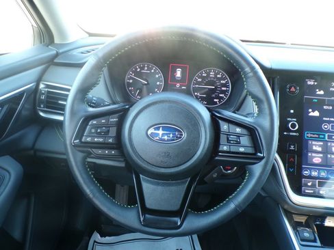 Used 2025 Subaru Outback Onyx Edition AWD/4WD image 13