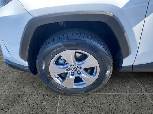 Used 2025 Toyota RAV4 XLE image 14