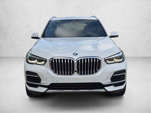 Used 2023 BMW X5 sDrive40i w/ Luxury Seating Package RWD image 2