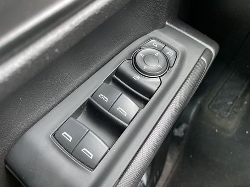 Used 2023 Chevrolet Silverado 1500 Custom image 23