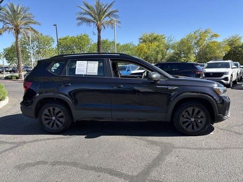 Used 2024 Volkswagen Taos S FWD image 5