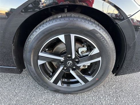 Used 2024 Nissan Sentra SV image 21