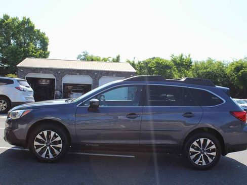 Used 2016 Subaru Outback 3.6R Limited AWD/4WD image 11