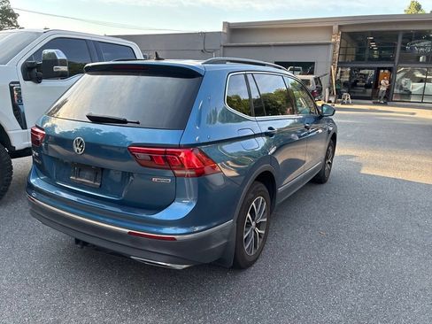 Used 2020 Volkswagen Tiguan SE AWD/4WD image 11