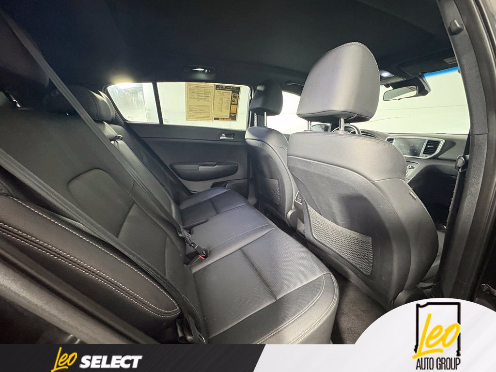 Used 2022 Kia Sportage Nightfall Edition AWD/4WD image 9