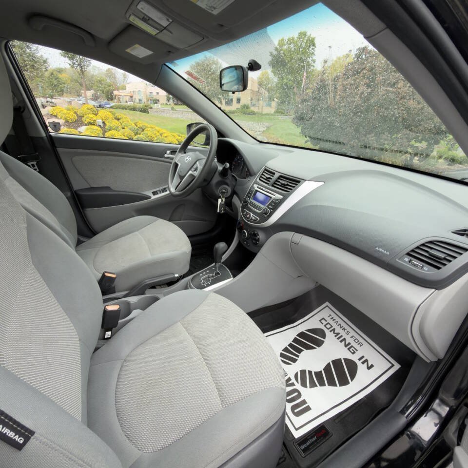 Used 2014 Hyundai Accent GS FWD image 6