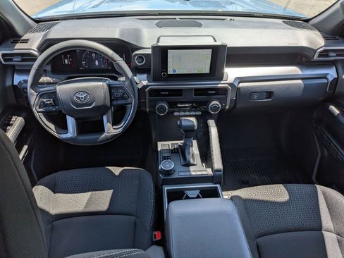 Used 2025 Toyota 4Runner SR5 AWD/4WD image 30