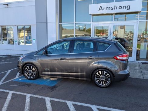 Used 2017 Ford C-MAX Energi Titanium w/ Equipment Group 501A image 2