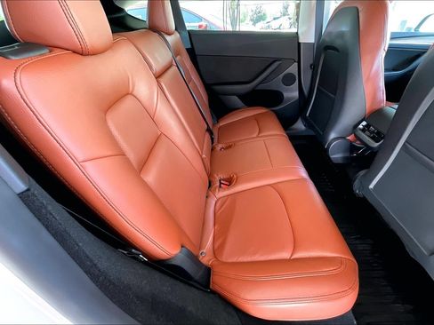 Used 2025 Tesla Model Y Long Range AWD/4WD image 20