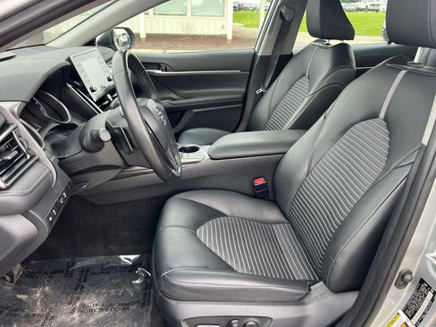 Used 2024 Toyota Camry SE FWD image 15