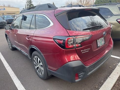 Used 2020 Subaru Outback Premium image 2