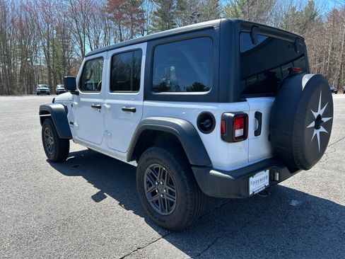 Used 2026 Jeep Wrangler Unlimited Sport AWD/4WD image 6