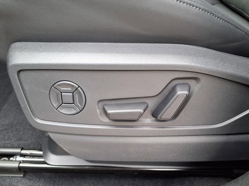 New 2025 Audi Q5 Premium Plus image 11