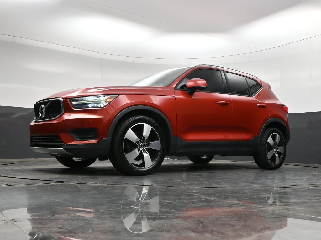 Used 2019 Volvo XC40 T4 Momentum FWD image 32