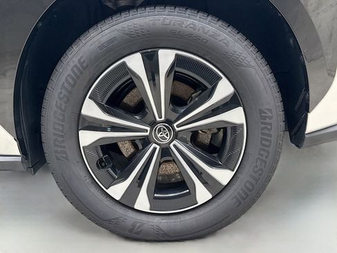 Used 2024 Toyota bZ4X XLE image 33