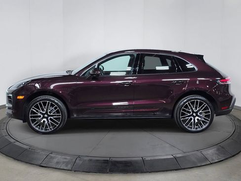 Used 2025 Porsche Macan AWD/4WD image 2