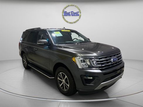 Used 2020 Ford Expedition XLT w/ Equipment Group 202A AWD/4WD image 5