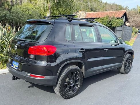 Used 2017 Volkswagen Tiguan Limited w/ Premium Package image 6