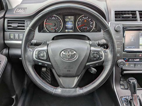 Used 2015 Toyota Camry XSE image 23