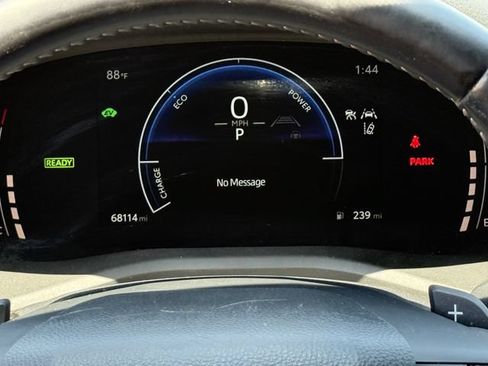 Used 2025 Toyota Camry SE FWD image 14
